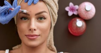 Botox vs. Hyaluron - Lästige Falten oder machen die nicht erst ein Gesicht unverwechselbar? | apomio Gesundheitsblog