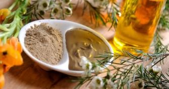 Alles was Sie über Heilerde und Bentonit wissen müssen | apomio Gesundheitsblog