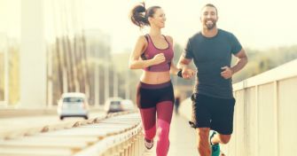 Die richtige Funktionskleidung finden | apomio Gesundheitsblog