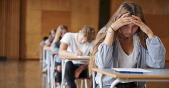 Lampenfieber in den Griff bekommen: Tipps und Tricks | apomio Gesundheitsblog