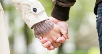 Unfruchtbarkeit: Ursachen und wie man mit der Diagnose umgehen sollte | apomio Gesundheitsblog